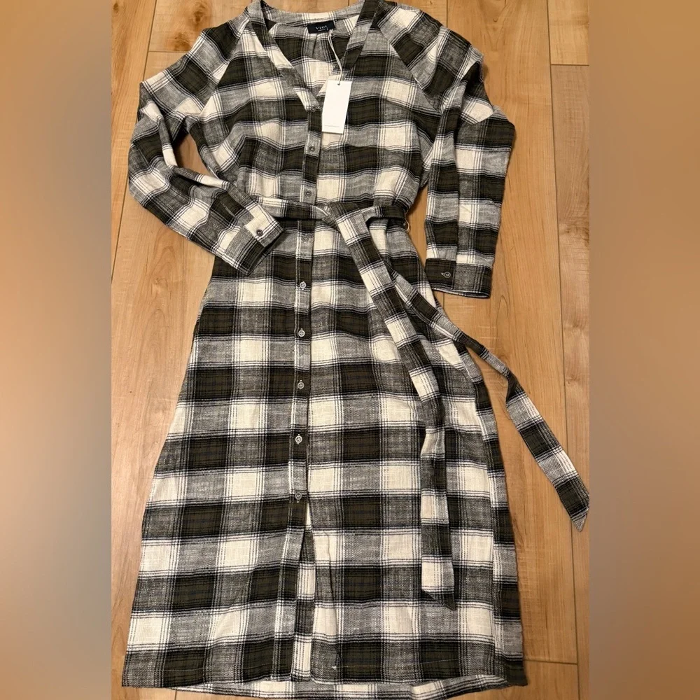 🌟VICI New with tags Dylin Plaid Wrap Tie Midi Shirt Dress
Size S | Olive Multi - Picture 9 of 11